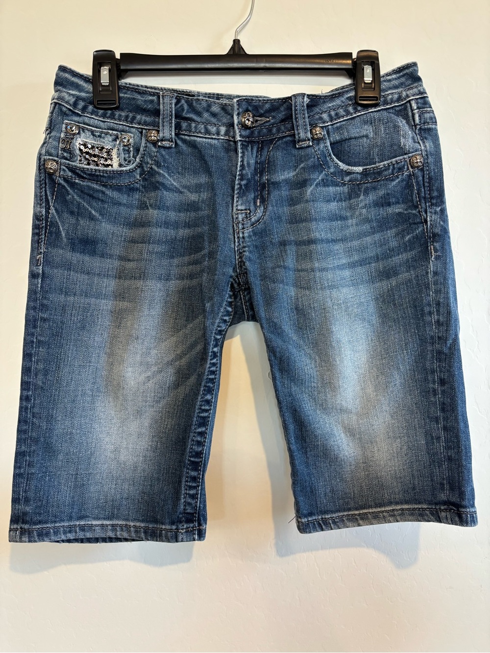 Miss Me Classic Washed women’s Bermuda shorts